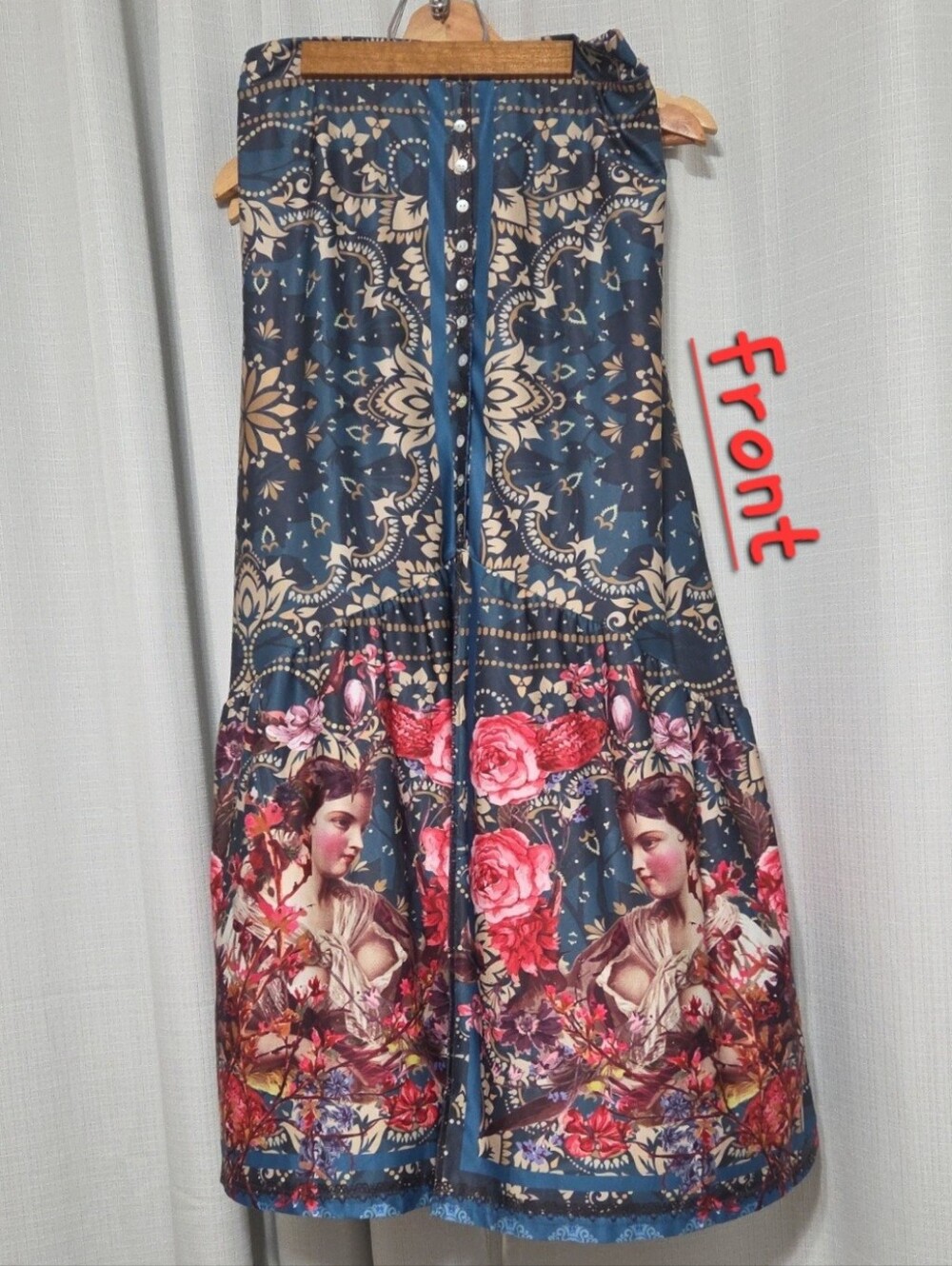 Naughty skirt C. Dear Floral Portrait Skirt with front slit